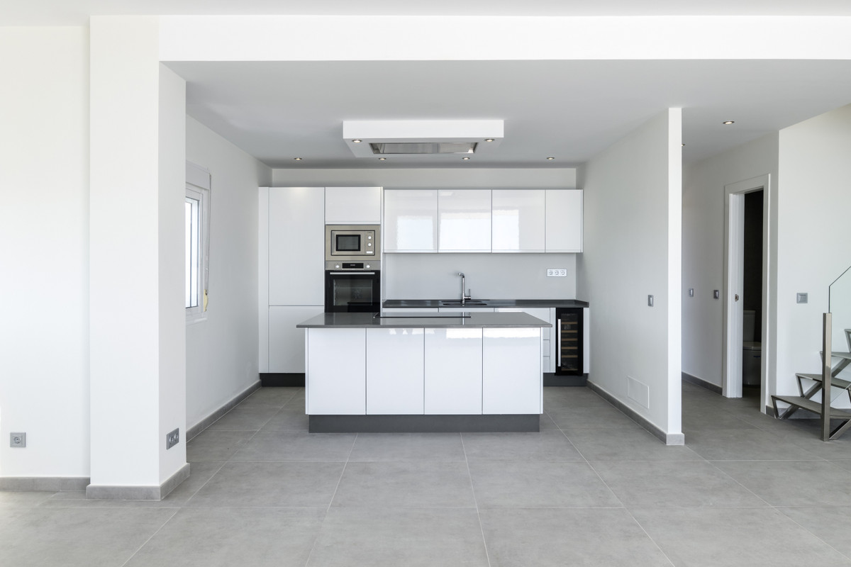 Penthouse for sale in Estepona, Málaga, Spain