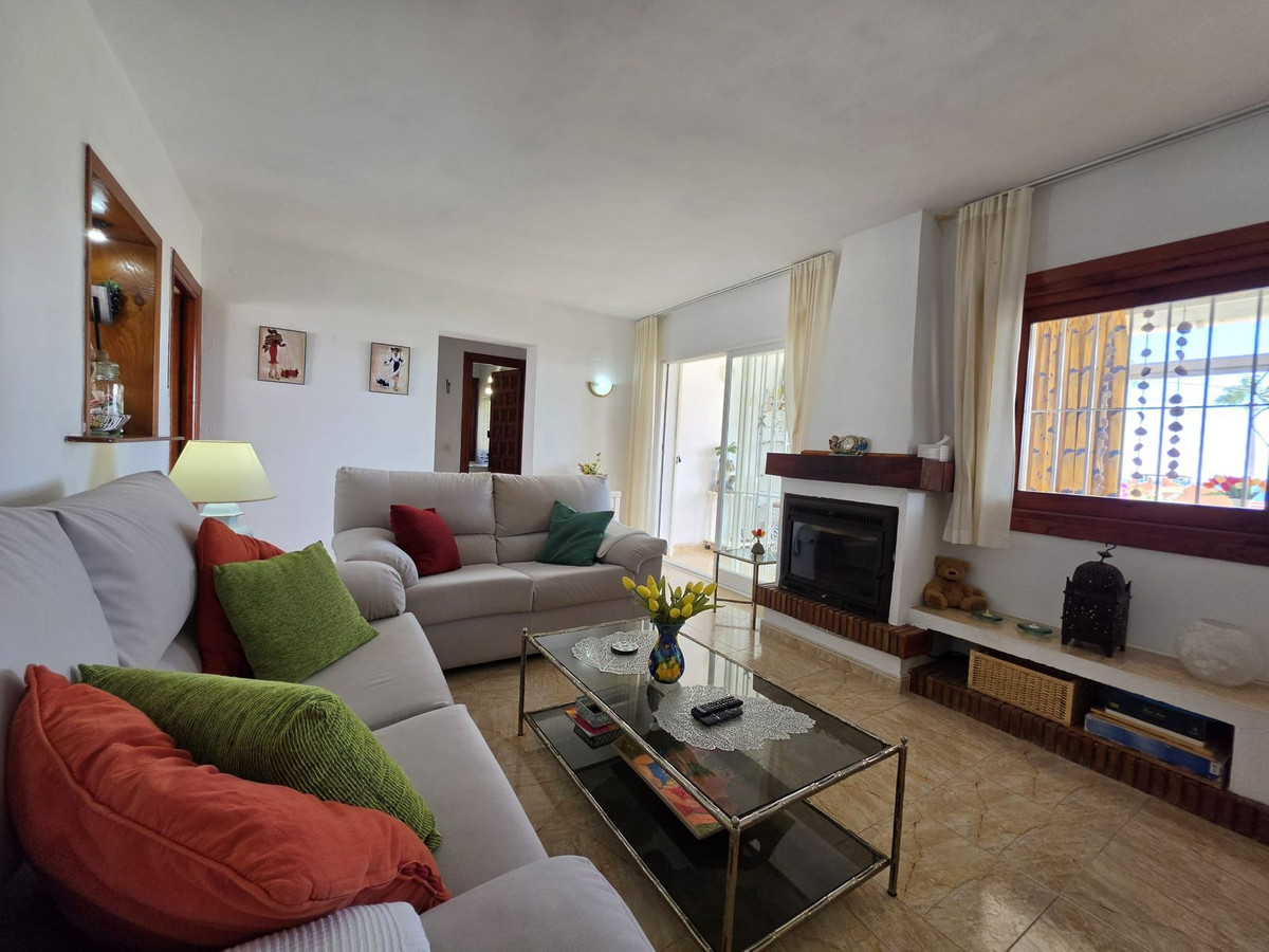 Villa en venta en Estepona