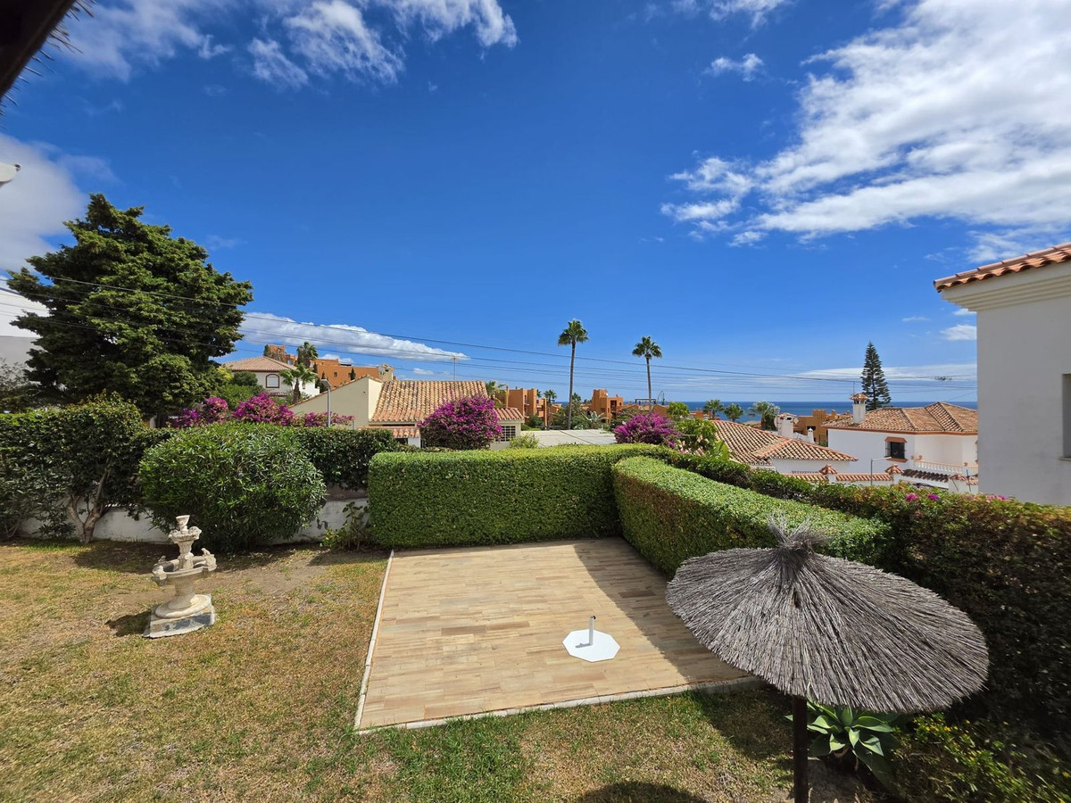 Villa en venta en Estepona