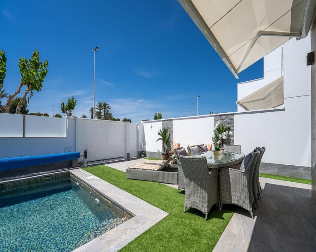 Villa en venta en San Pedro Del Pinatar