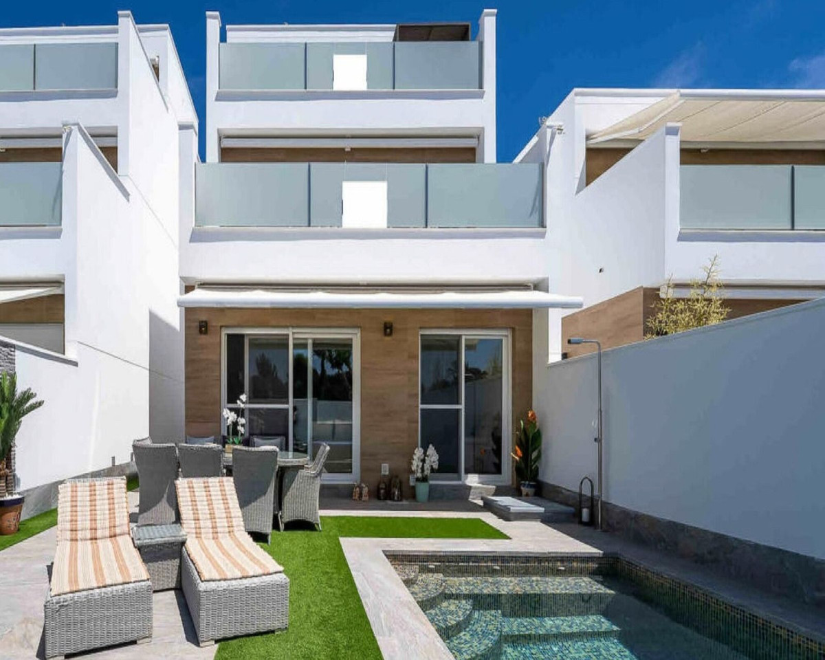 Villa en venta en San Pedro Del Pinatar