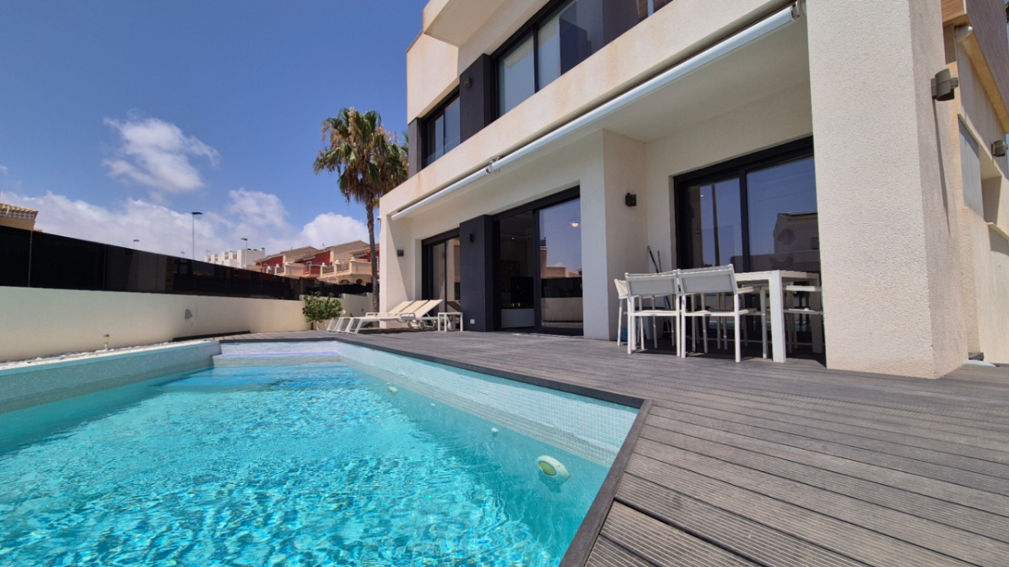 Villa for sale in Torrevieja, Alicante, Spain