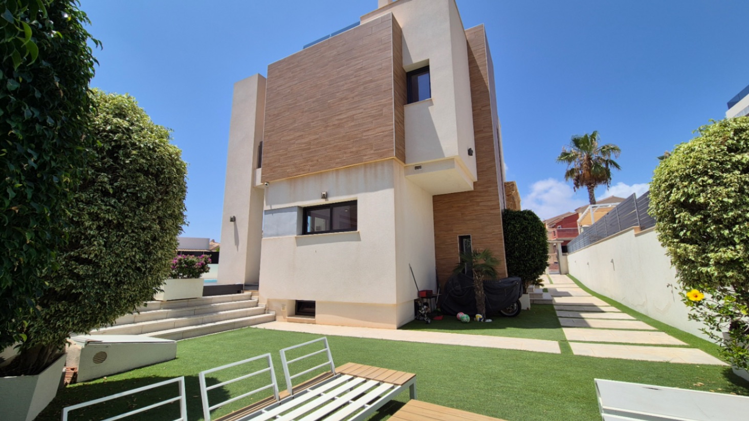 Villa for sale in Torrevieja, Alicante, Spain