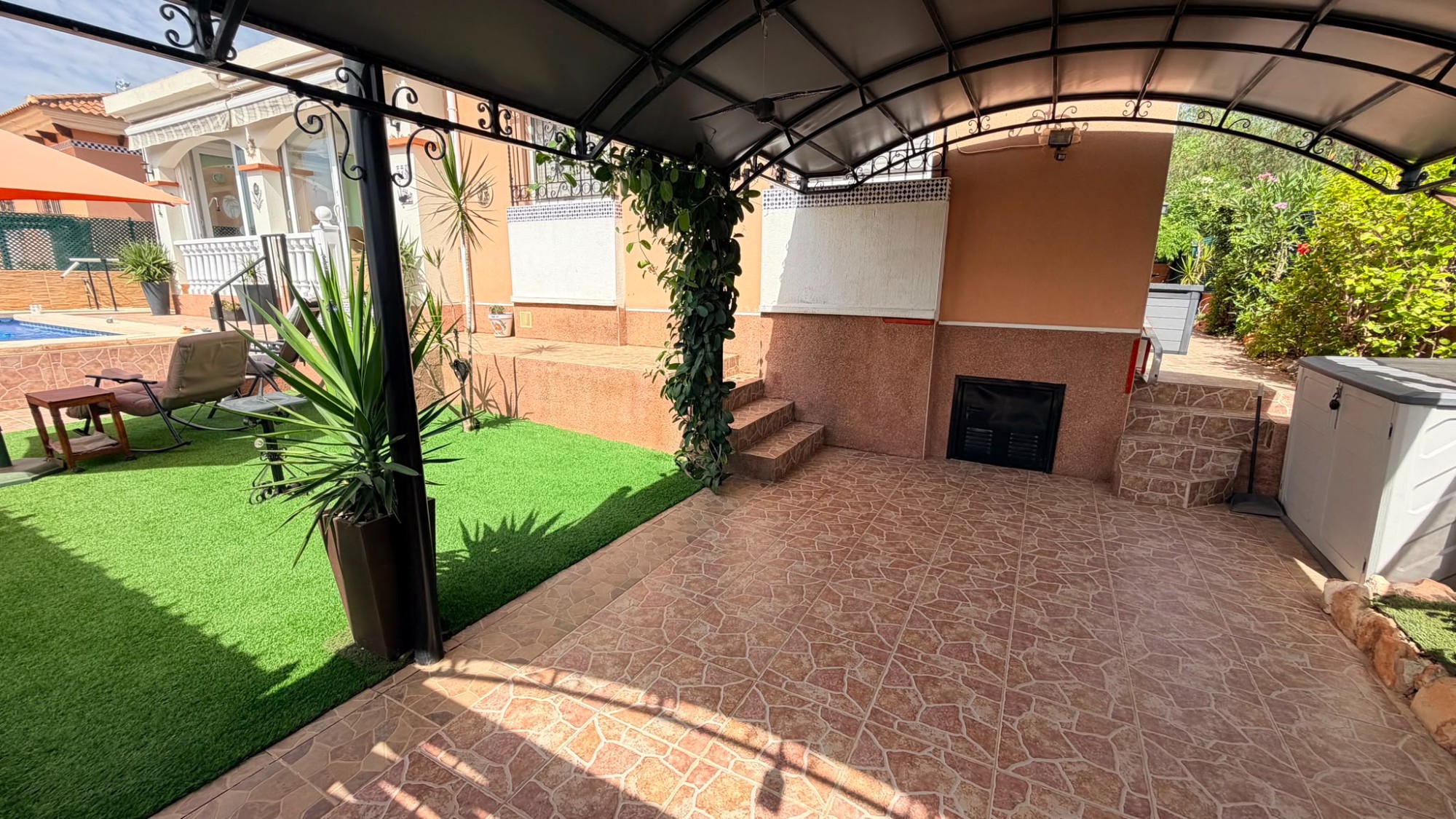 Villa en venta en Los Montesinos