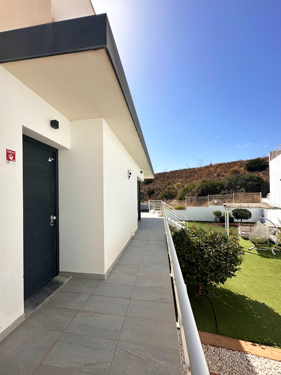 Villa for sale in San Miguel De Salinas, Alicante, Spain