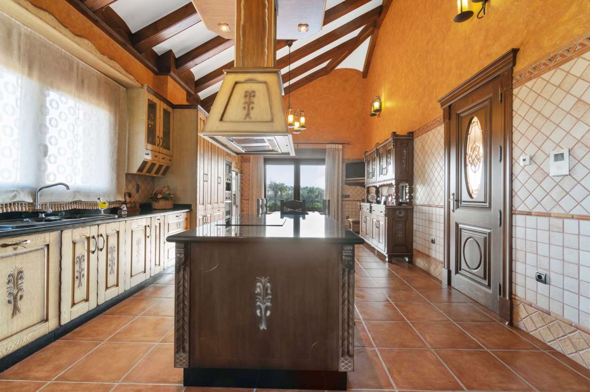 Villa for sale in Molins, Alicante, Spain