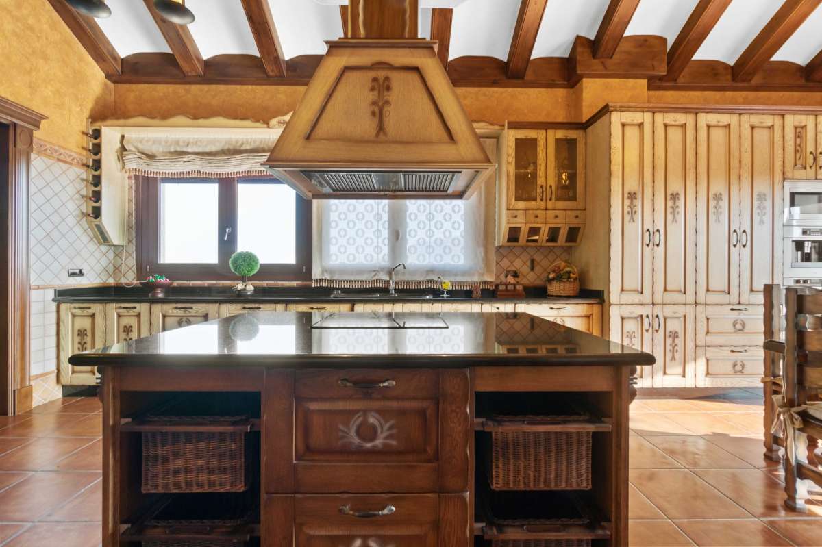 Villa for sale in Molins, Alicante, Spain