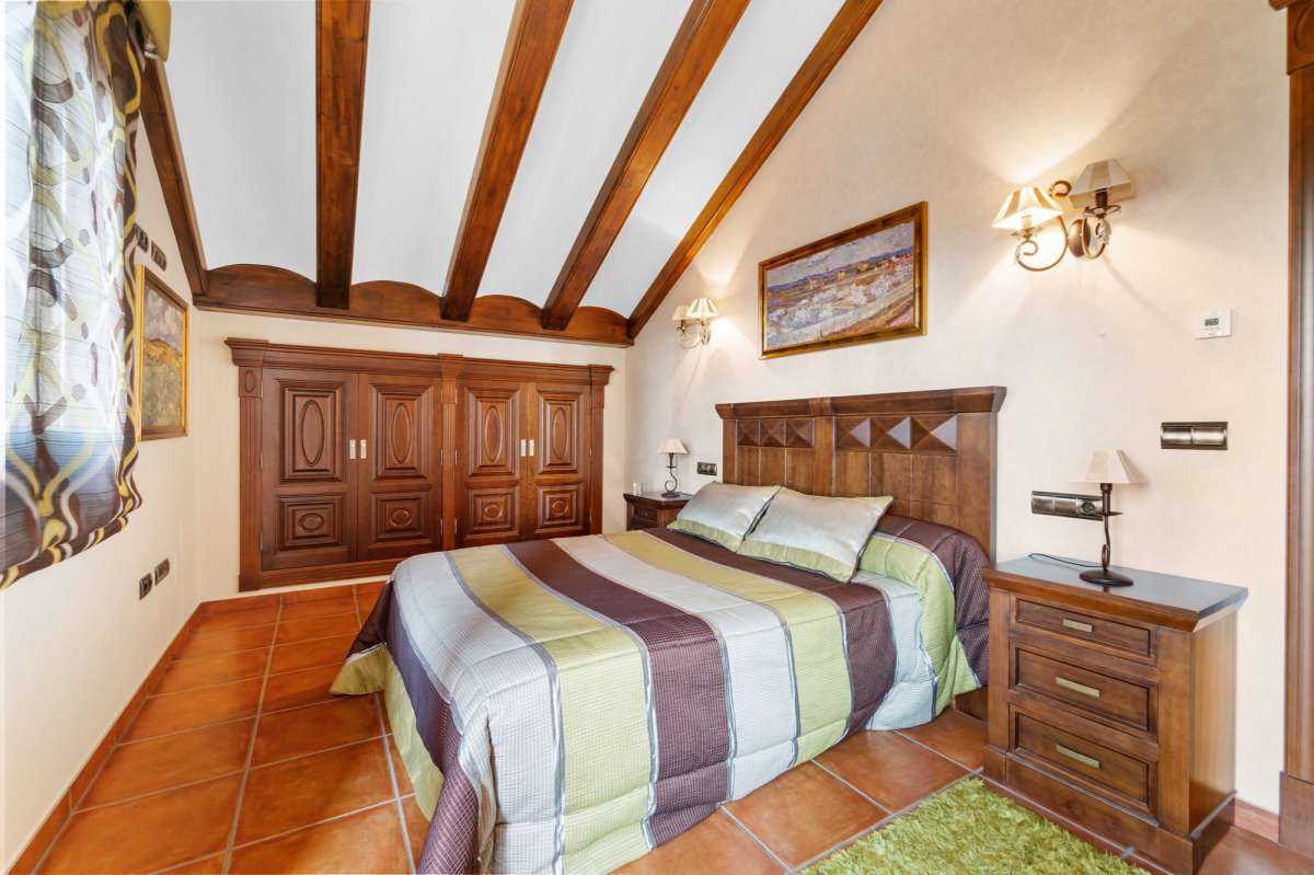 Villa for sale in Molins, Alicante, Spain