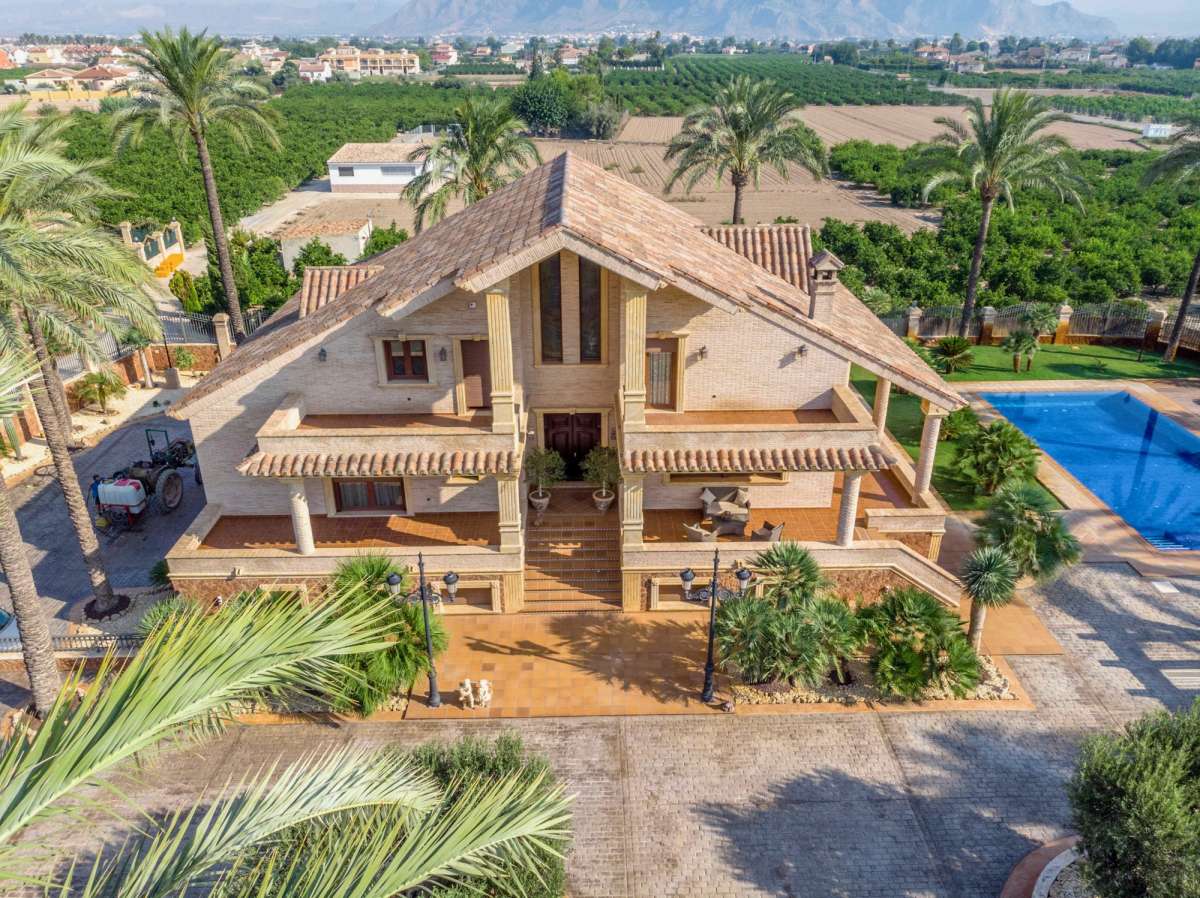 Villa for sale in Molins, Alicante, Spain