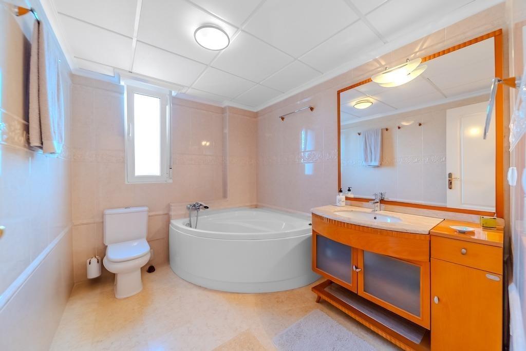 Villa for sale in Torrevieja, Alicante, Spain
