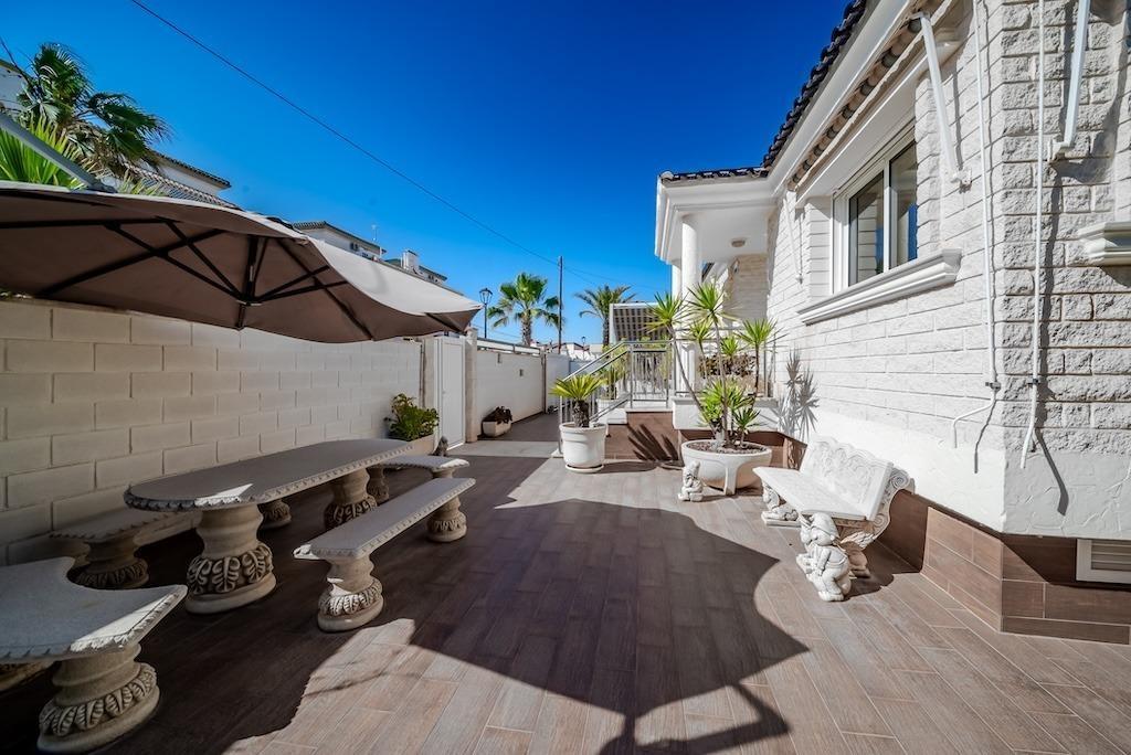 Villa for sale in Torrevieja, Alicante, Spain