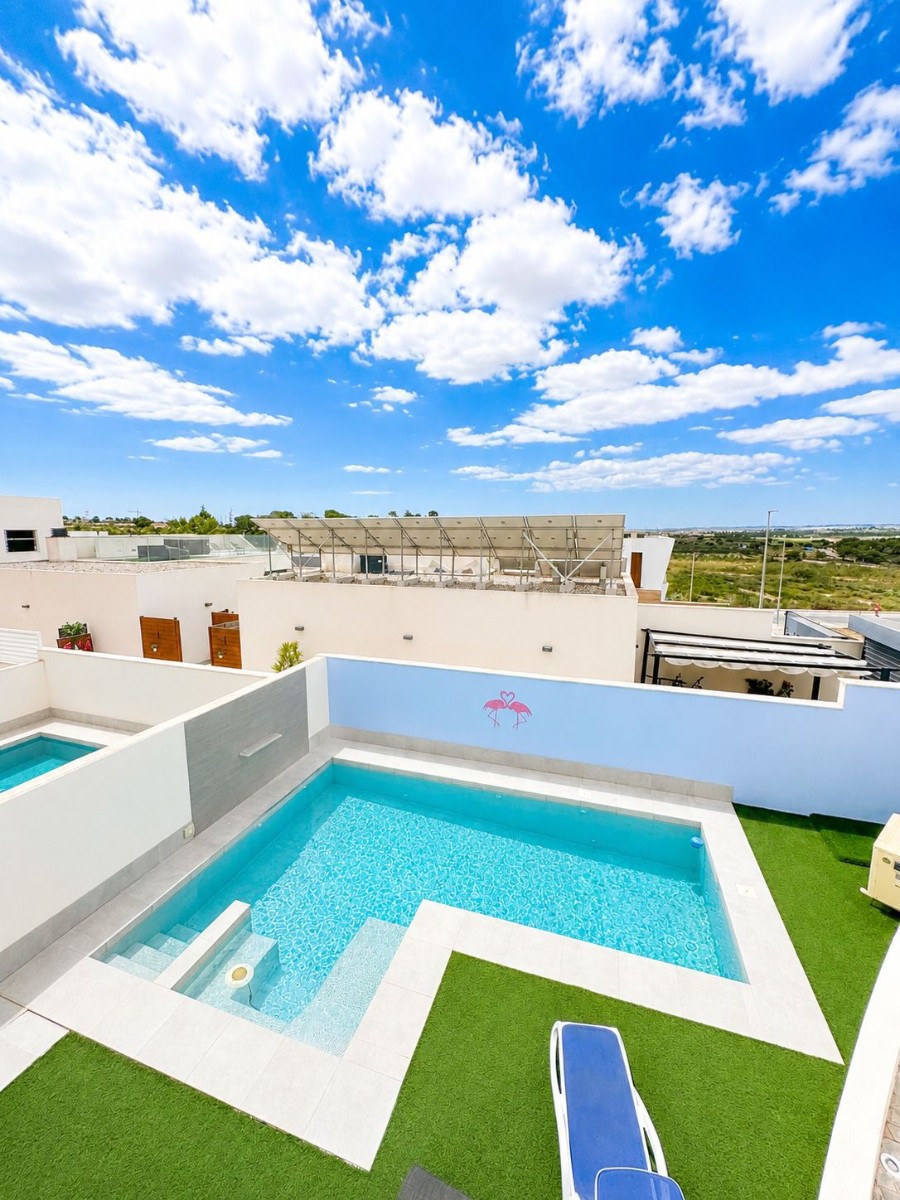 Villa for sale in Benijofar, Alicante, Spain