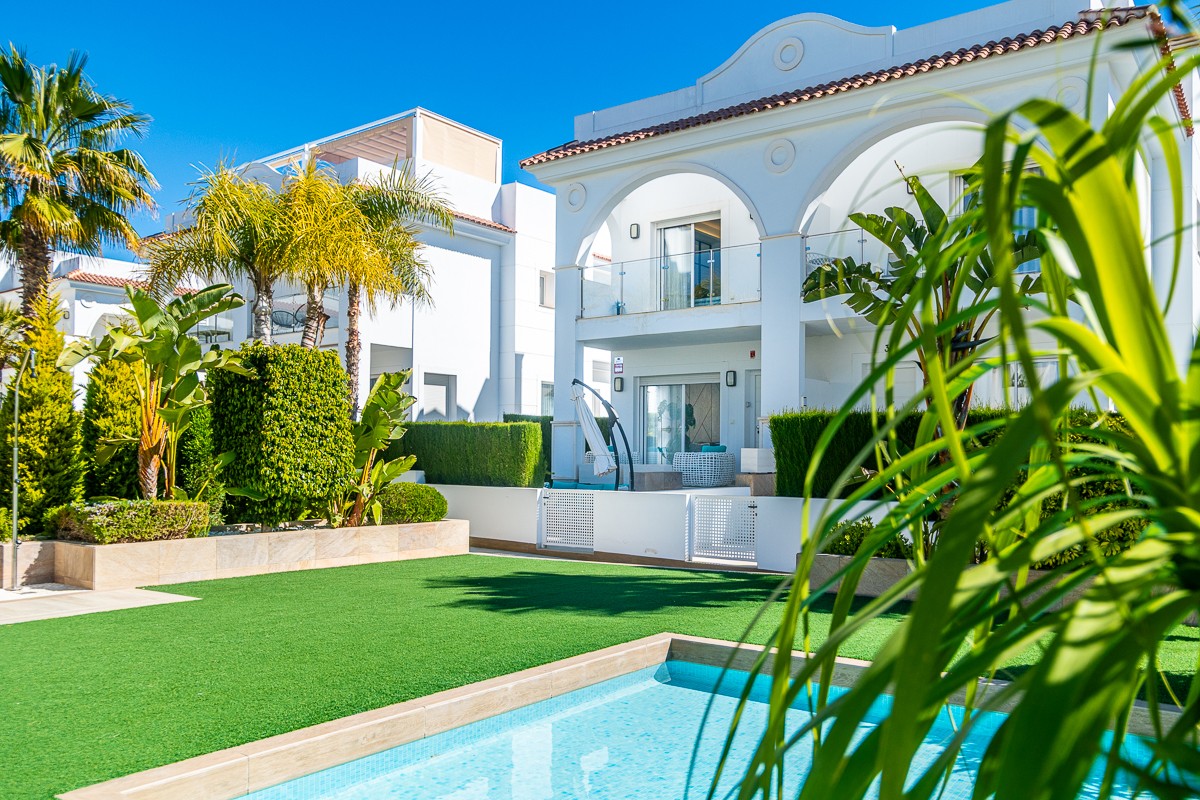Villa for sale in Ciudad Quesada, Alicante, Spain