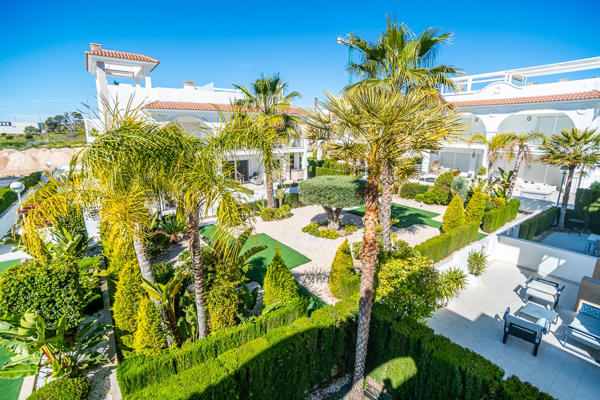 Villa for sale in Ciudad Quesada, Alicante, Spain