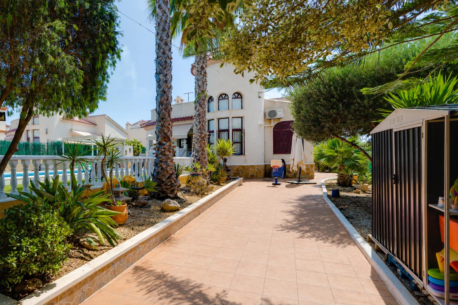 Villa for sale in San Fulgencio, Alicante, Spain