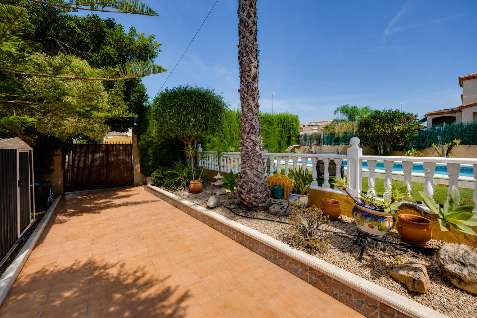 Villa for sale in San Fulgencio, Alicante, Spain