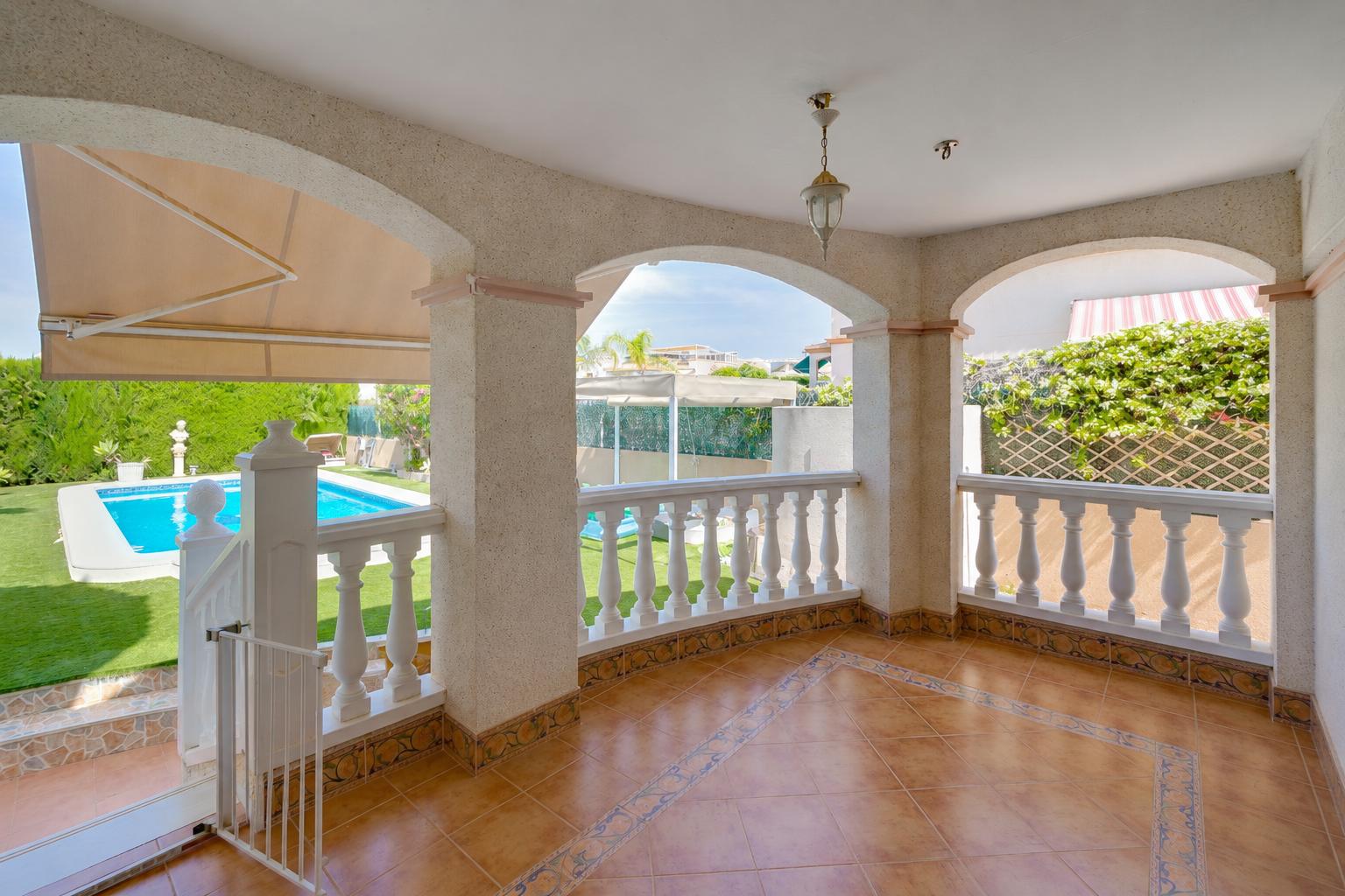Villa for sale in San Fulgencio, Alicante, Spain