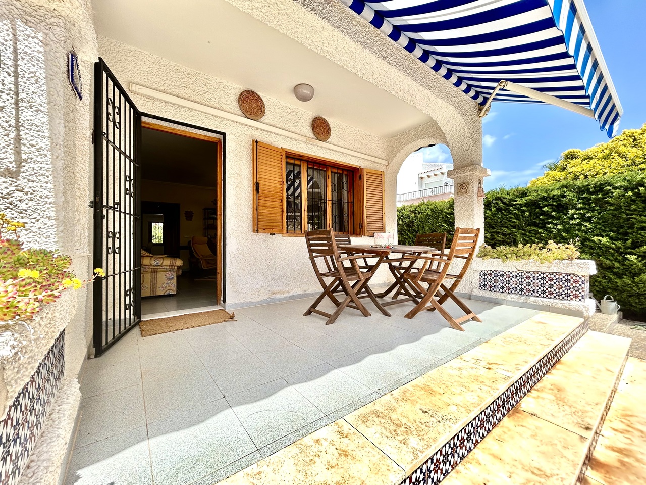 Villa en venta en La Zenia