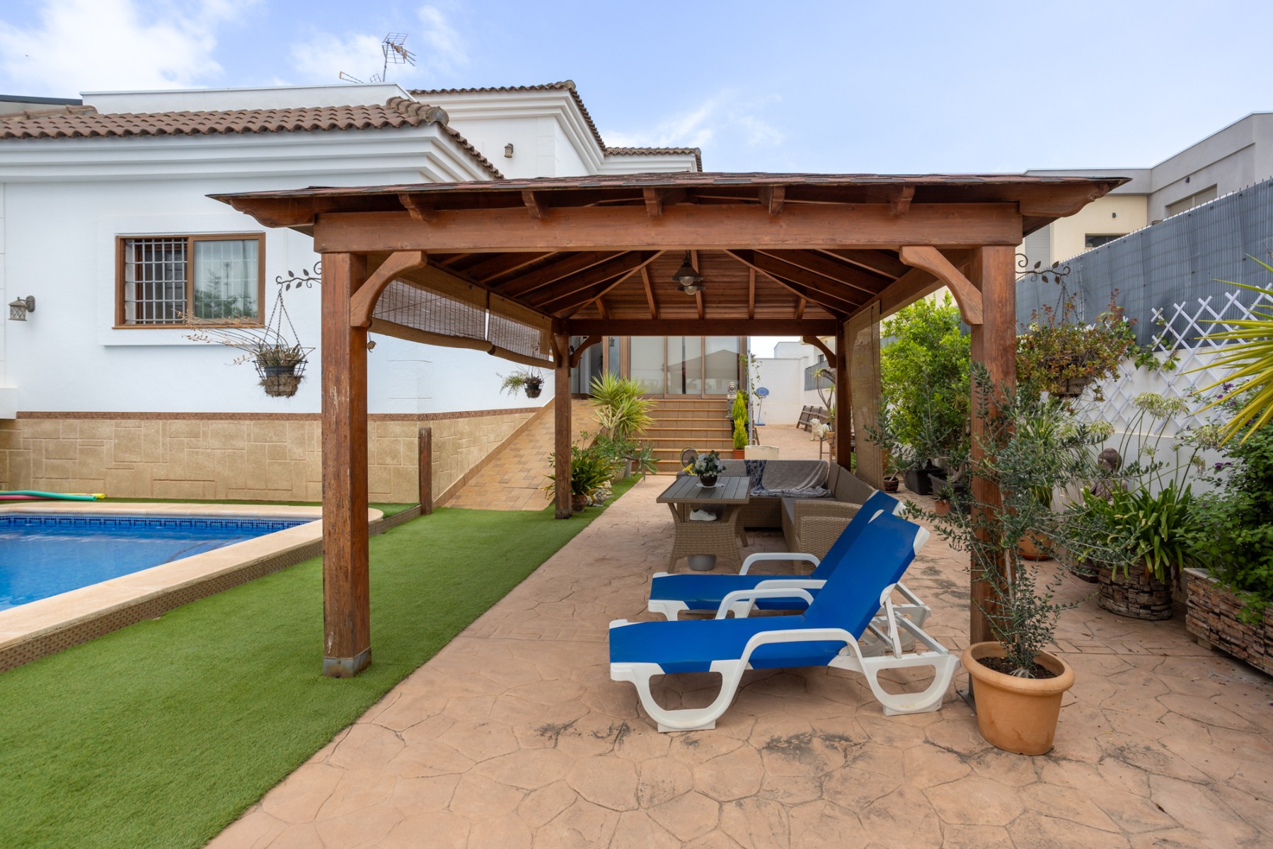 Villa for sale in Los Montesinos, Alicante, Spain