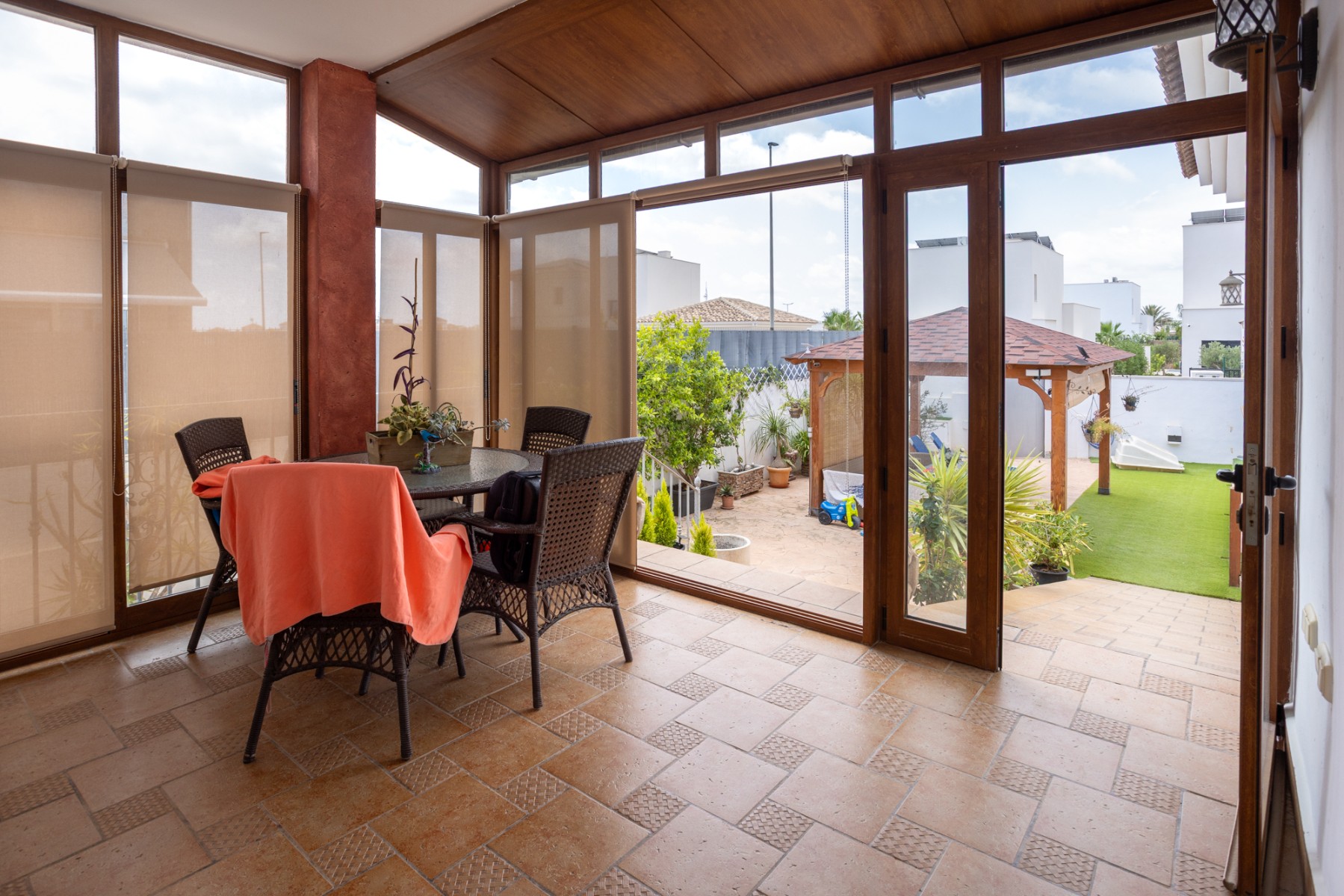 Villa for sale in Los Montesinos, Alicante, Spain