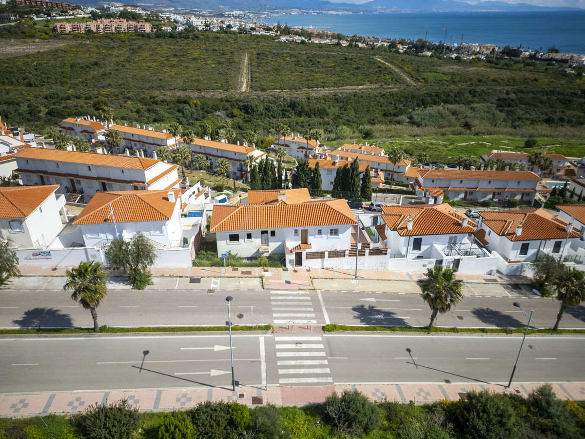 Town House for sale in La Duquesa, Málaga, Spain