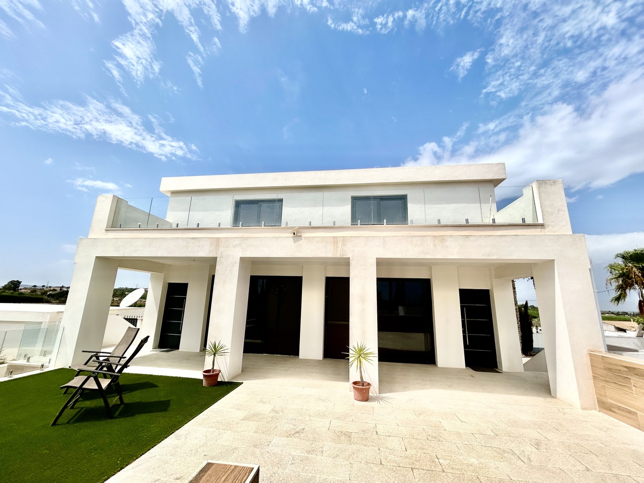 Villa for sale in Los Montesinos, Alicante, Spain