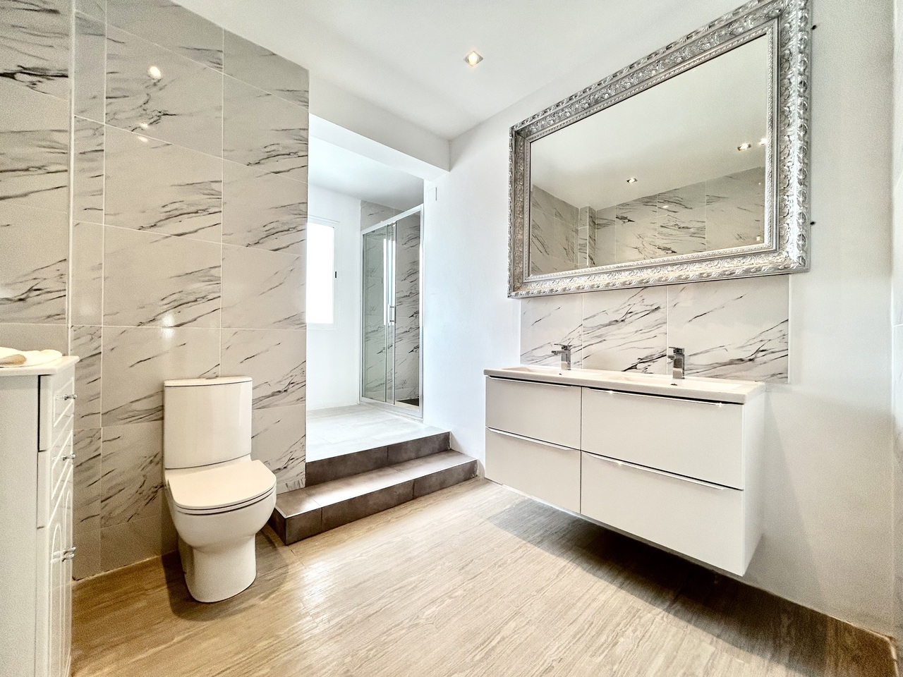 Villa for sale in Los Montesinos, Alicante, Spain