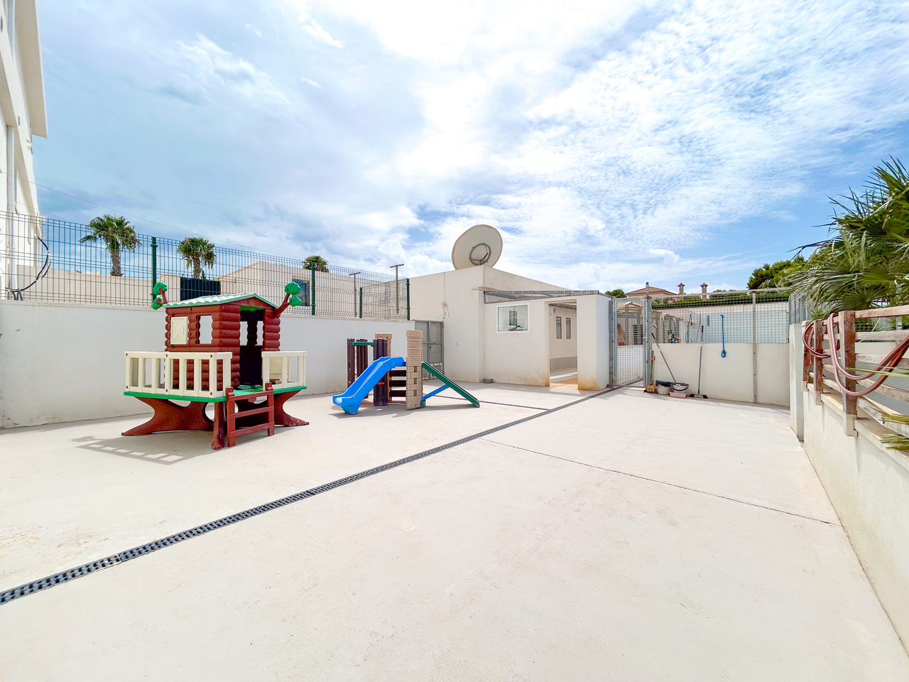 Villa for sale in Los Montesinos, Alicante, Spain