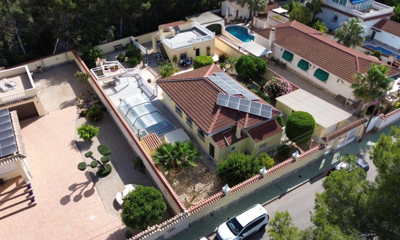 Villa en venta en Pinar De Campoverde