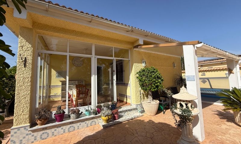 Villa en venta en Pinar De Campoverde