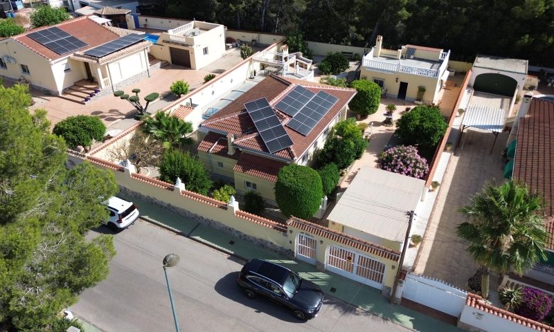 Villa en venta en Pinar De Campoverde