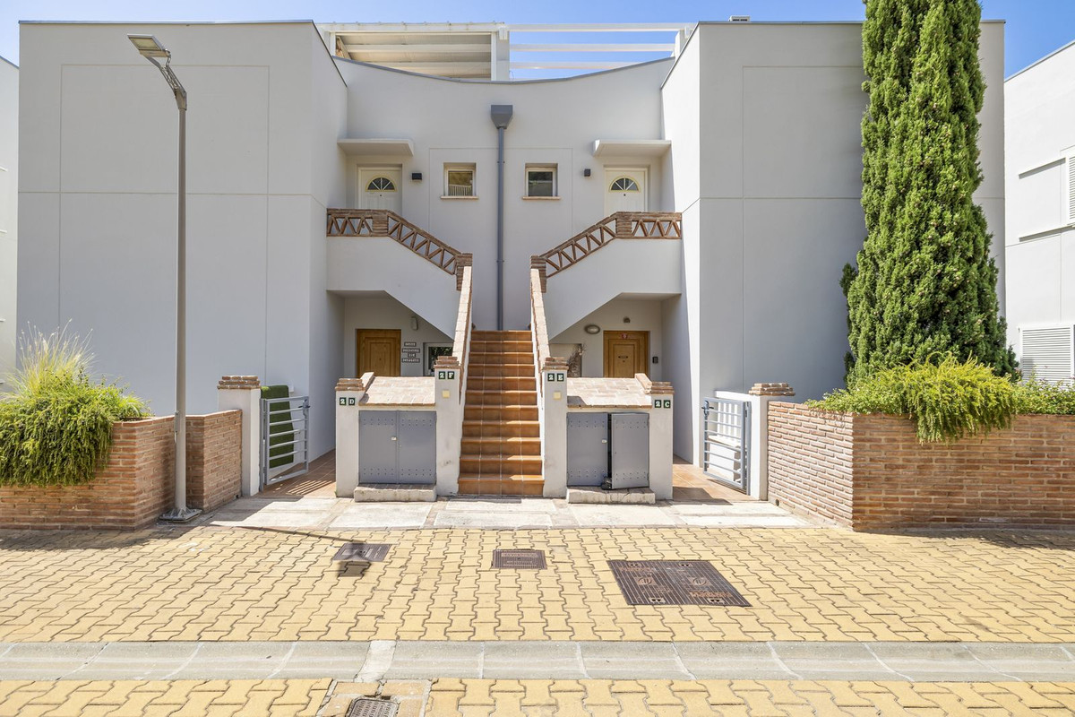 Penthouse for sale in El Higueron, Málaga, Spain