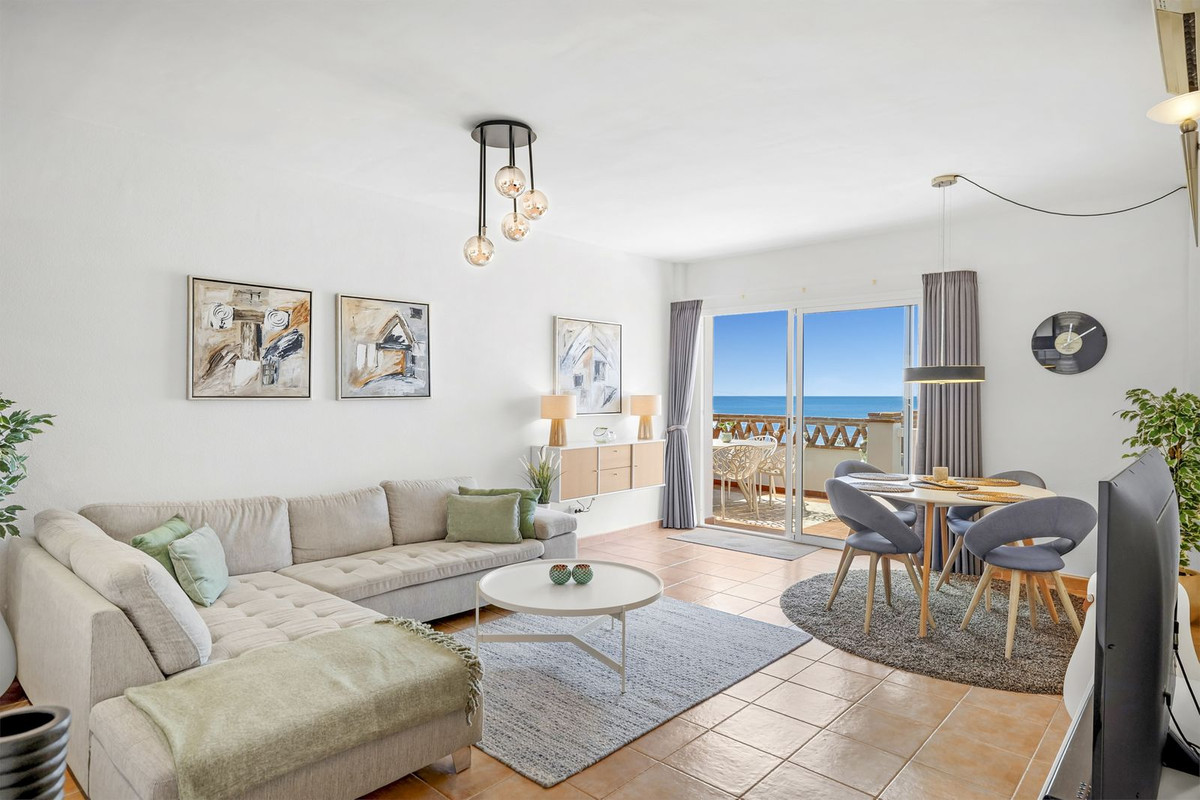 Penthouse for sale in El Higueron, Málaga, Spain