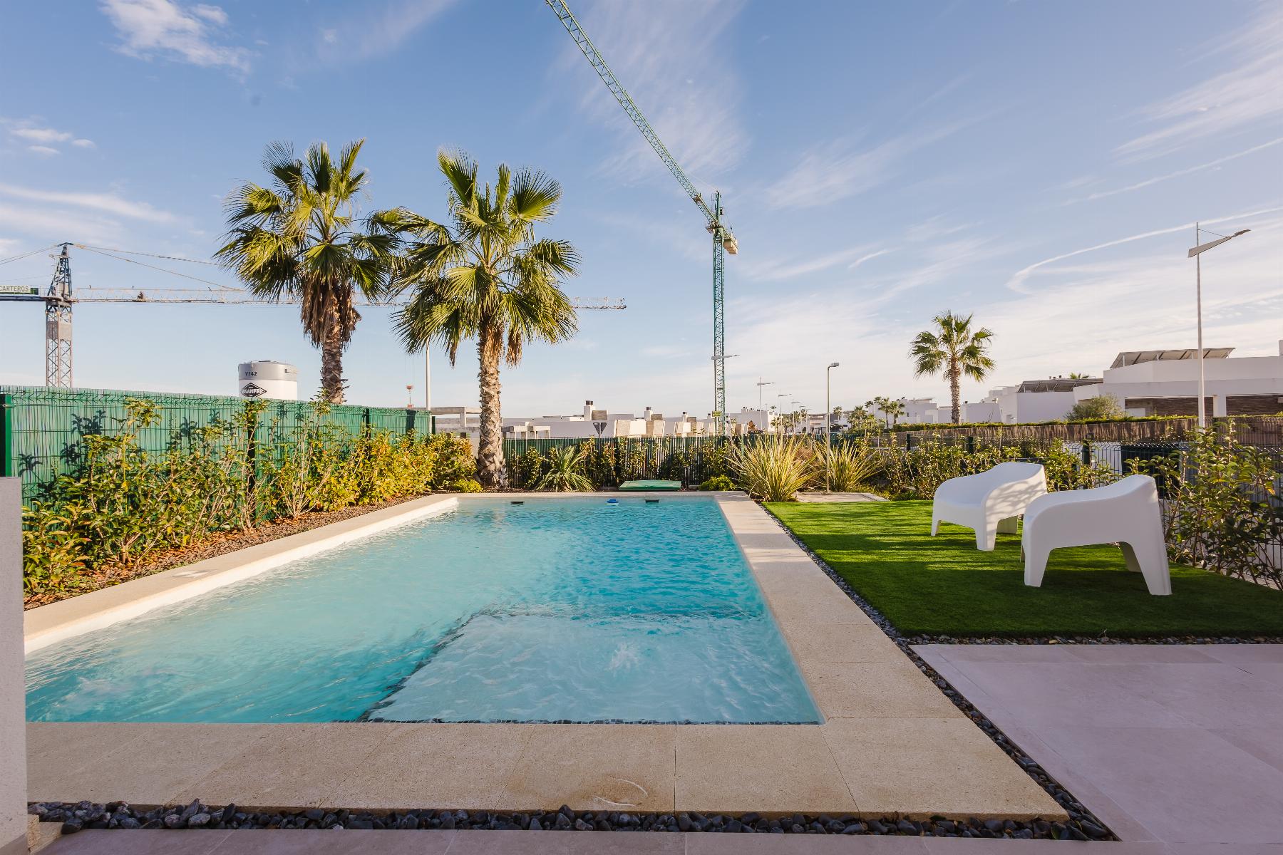 Villa en venta en Algorfa