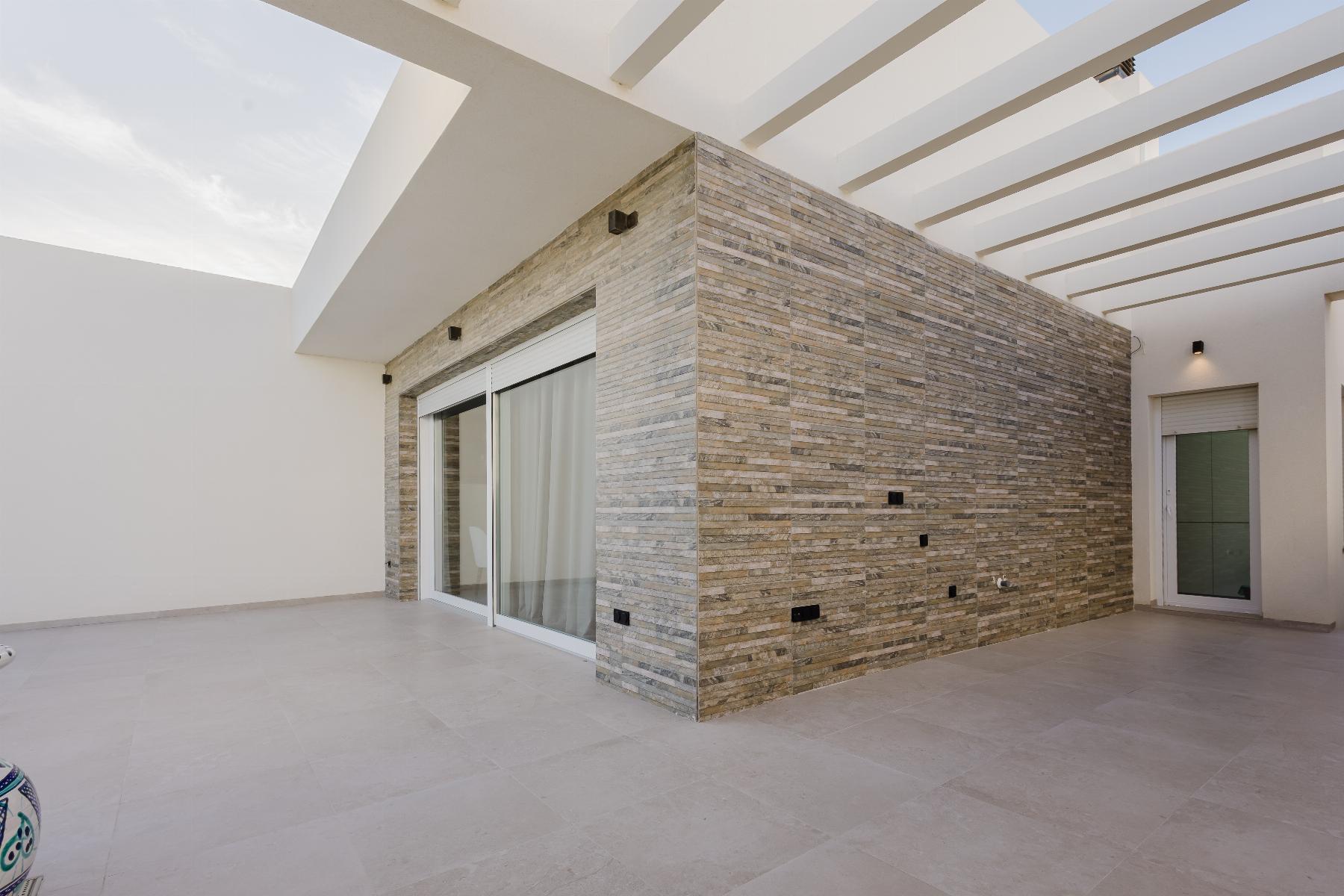 Villa en venta en Algorfa