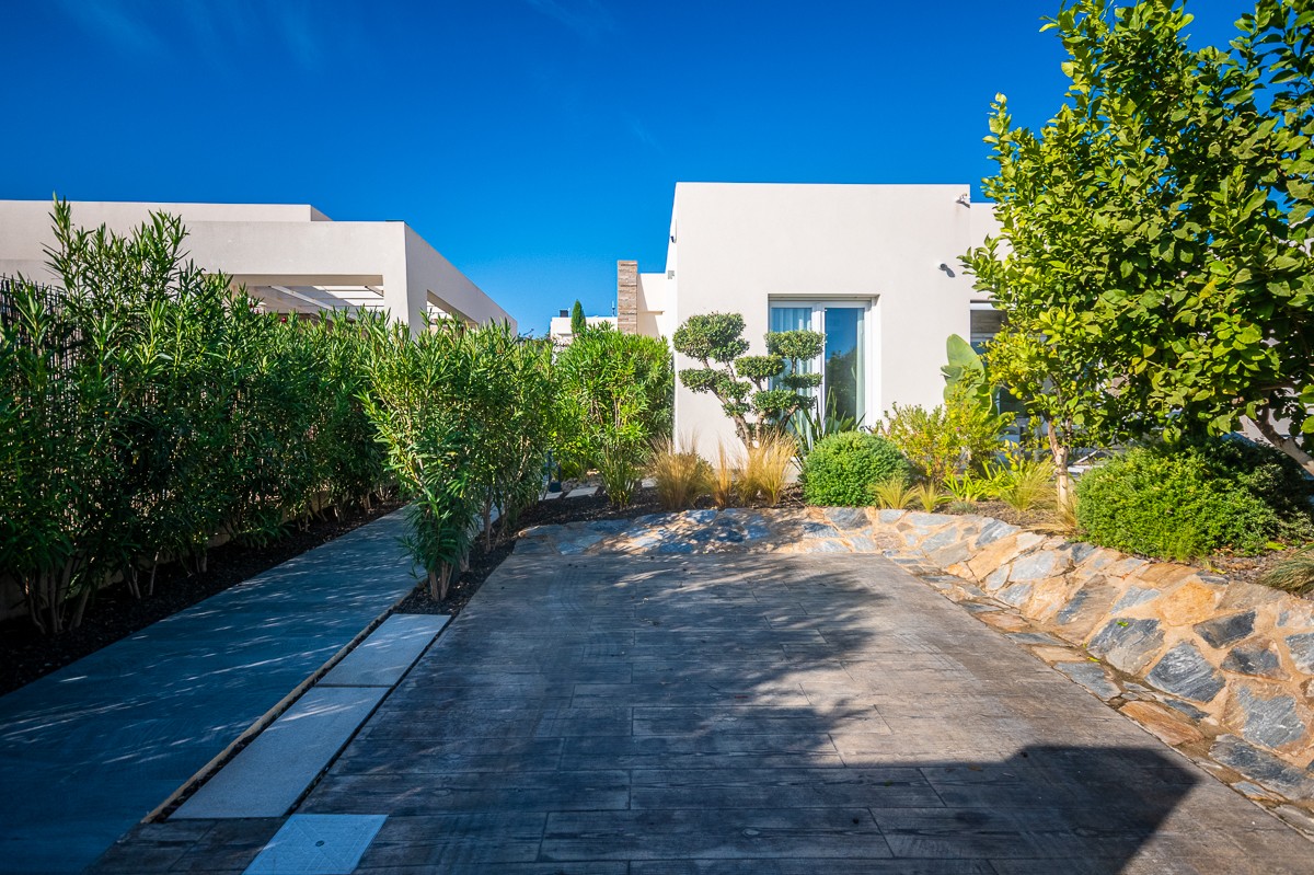 Villa en venta en Algorfa