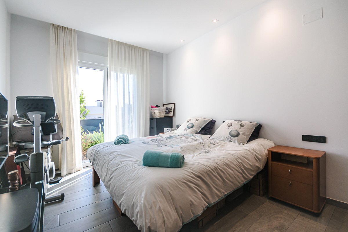 Villa en venta en Algorfa