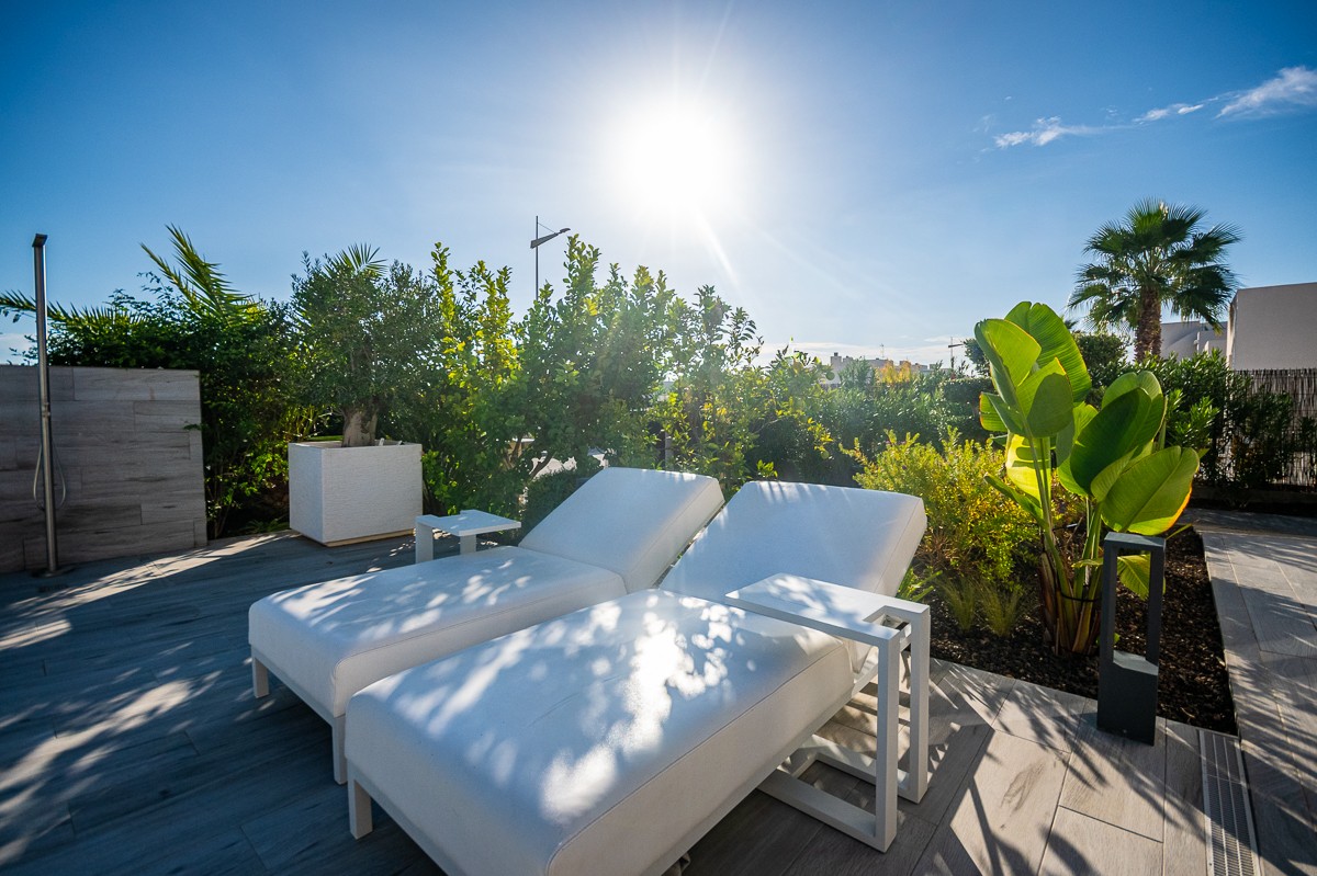 Villa en venta en Algorfa