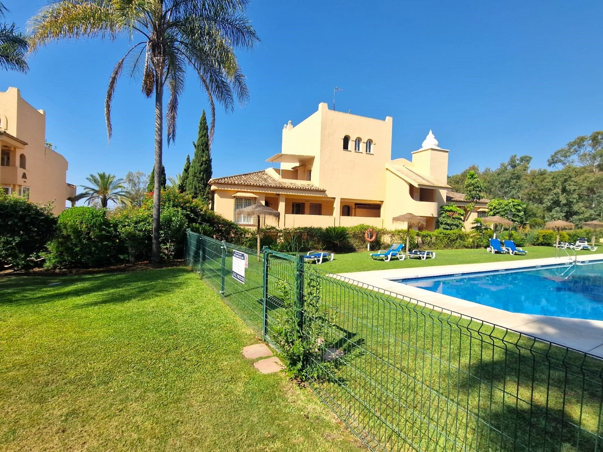 Apartment for sale in Elviria, Málaga, Spain