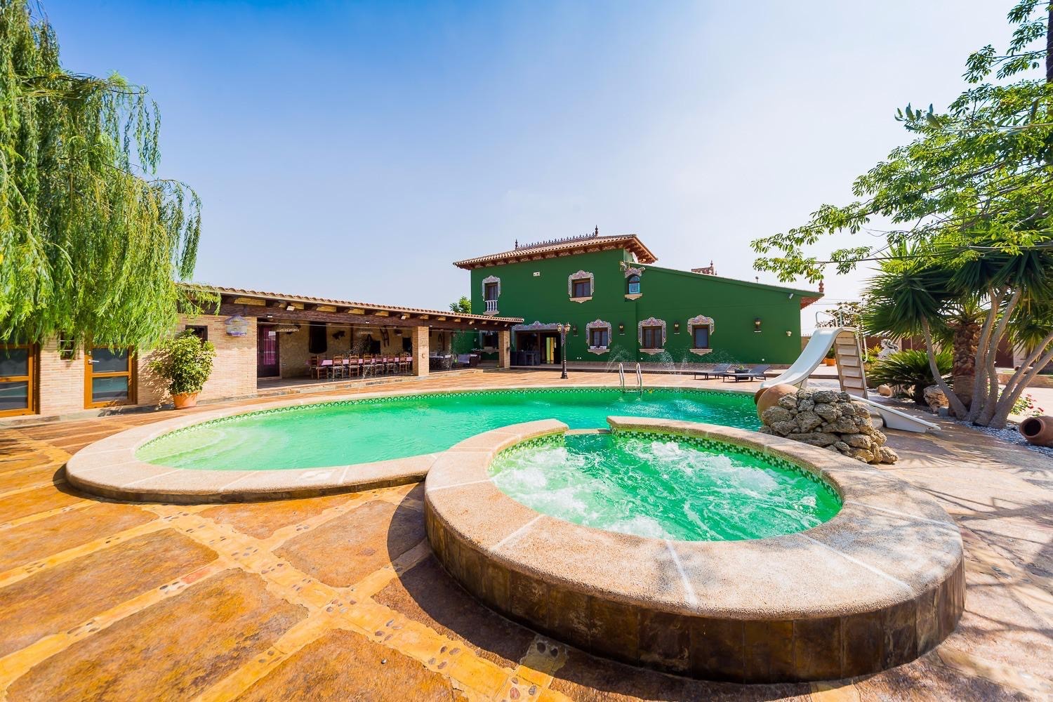 Country House for sale in Almoradi, Alicante, Spain