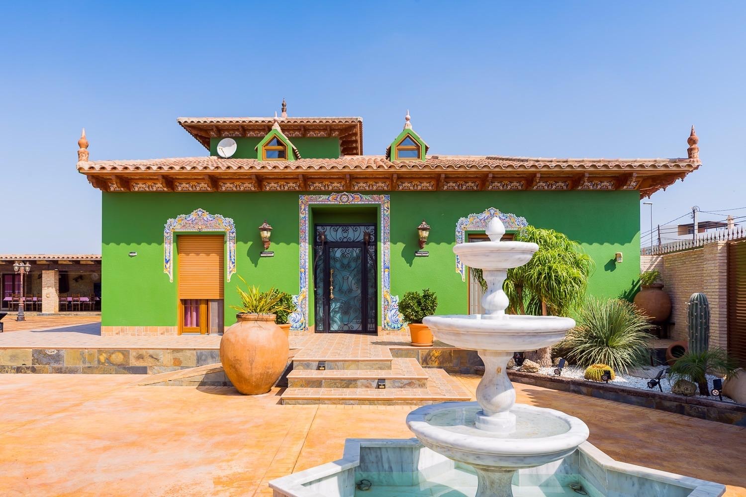Country House for sale in Almoradi, Alicante, Spain