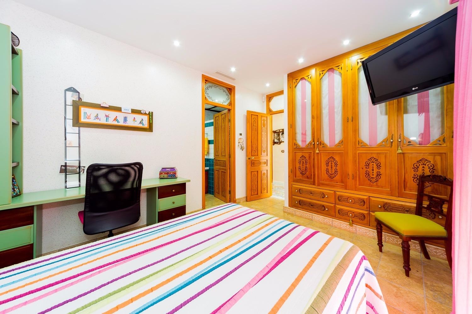 Country House for sale in Almoradi, Alicante, Spain