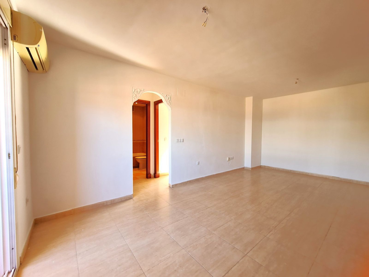 Apartment for sale in San Luis De Sabinillas, Málaga, Spain