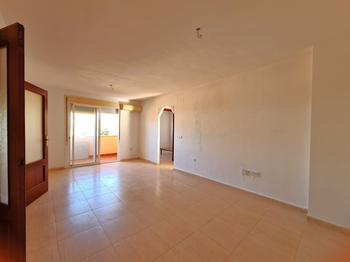 Apartment for sale in San Luis De Sabinillas, Málaga, Spain