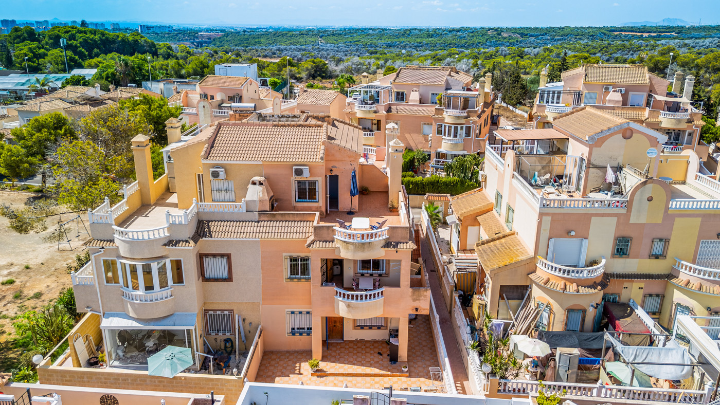 Bungalow for sale in Cabo Roig, Alicante, Spain