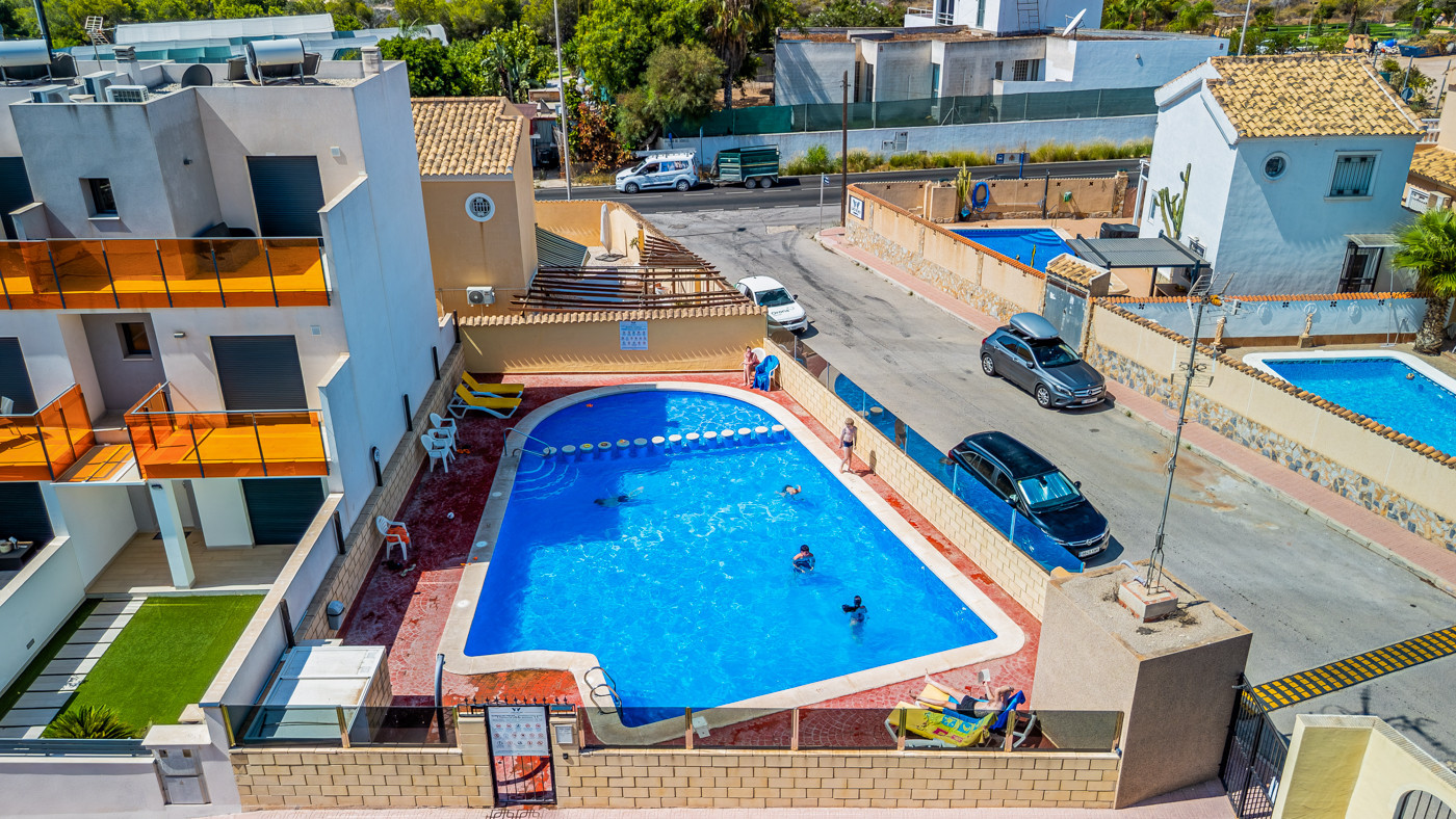 Bungalow for sale in Cabo Roig, Alicante, Spain