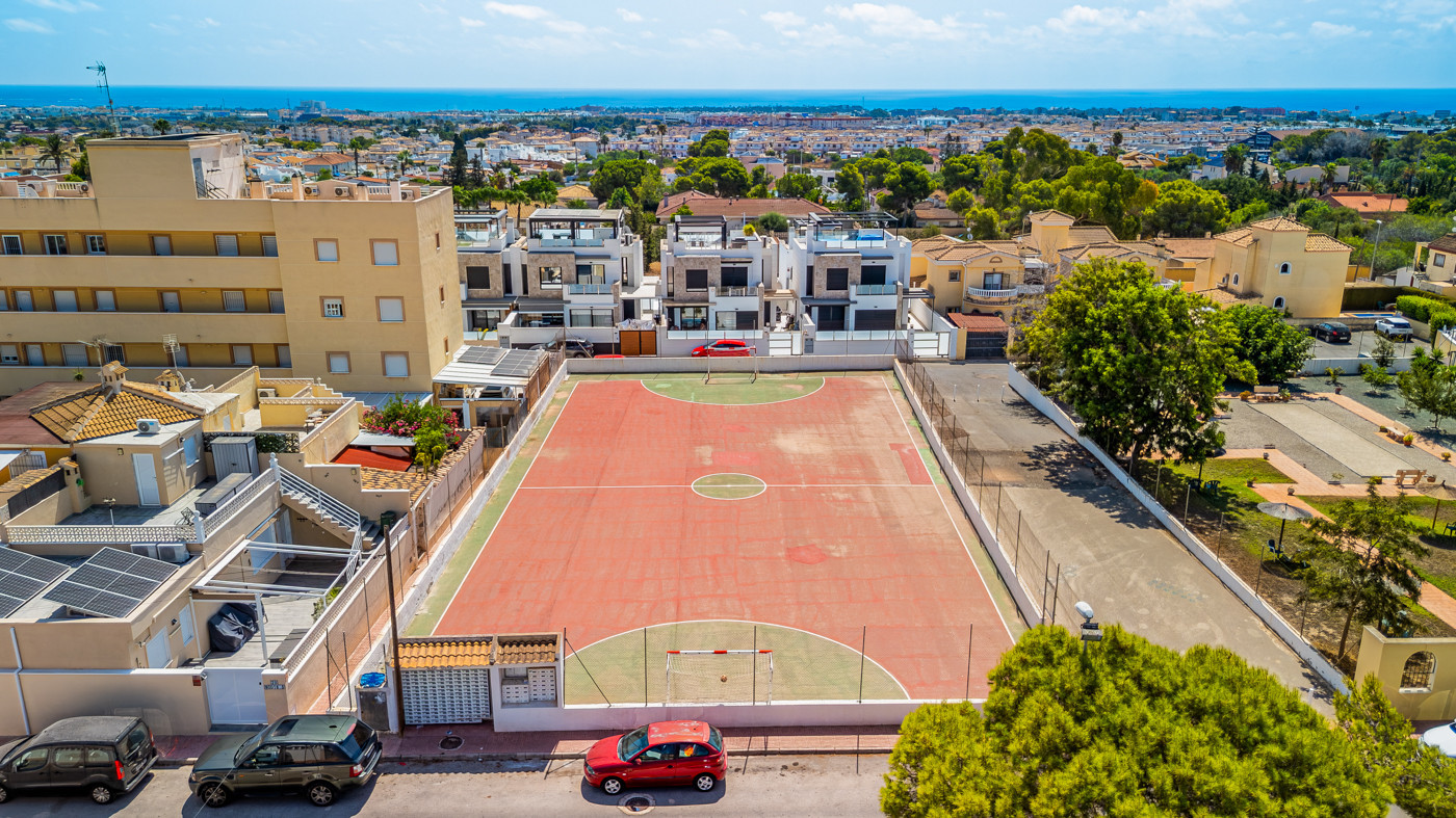 Bungalow for sale in Cabo Roig, Alicante, Spain