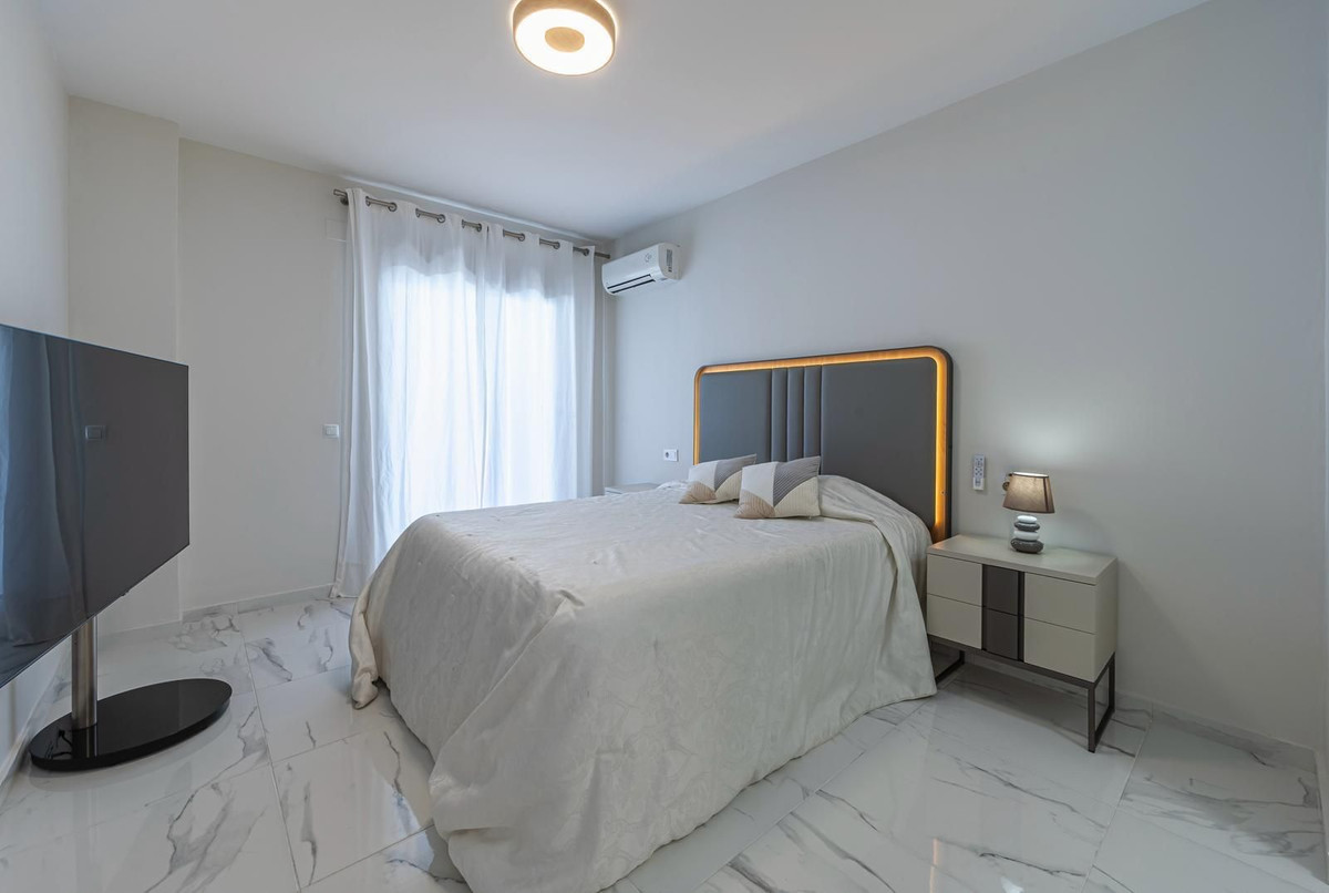 Apartment for sale in Nueva Andalucía, Málaga, Spain