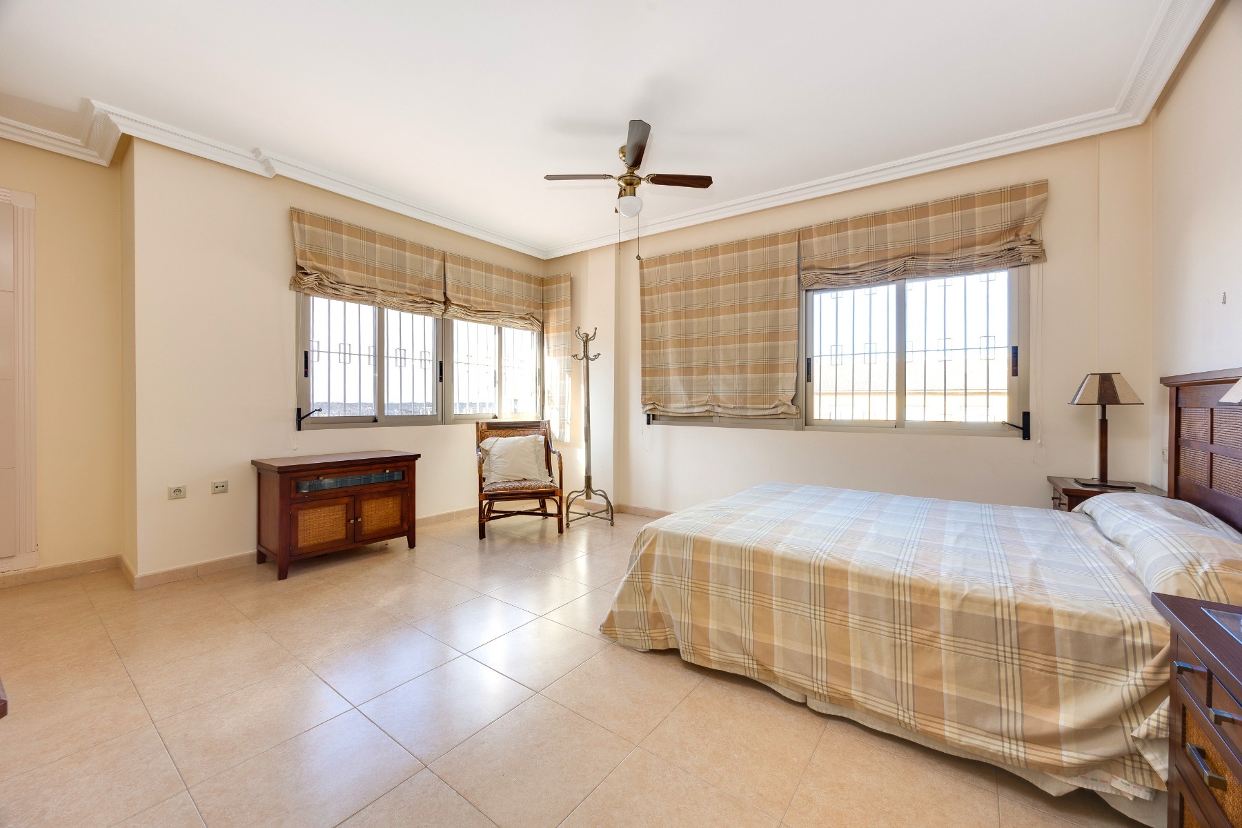 Villa for sale in Benejuzar, Alicante, Spain
