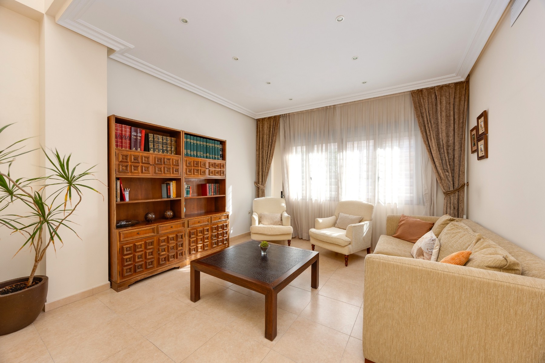 Villa for sale in Benejuzar, Alicante, Spain